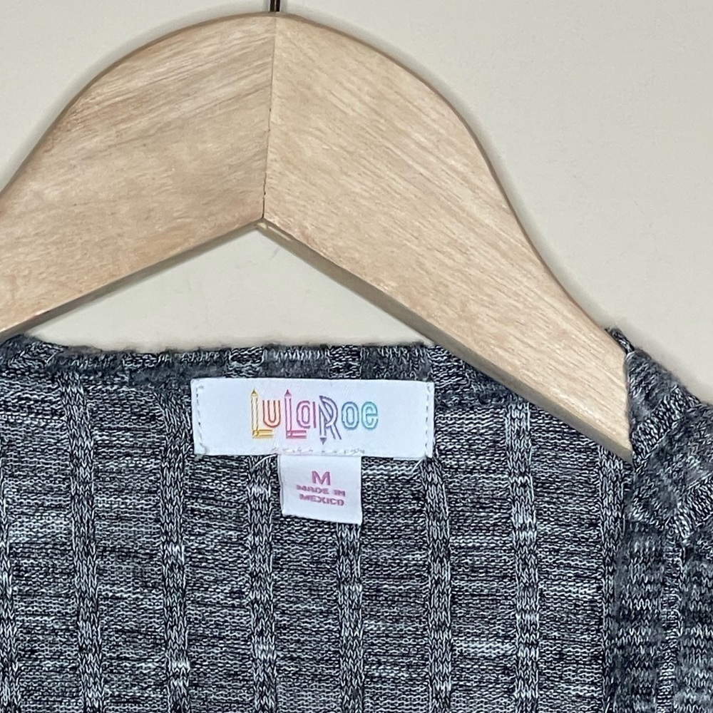 LULAROE gray ribbed sarah cardigan with pockets - Picture 4 of 5